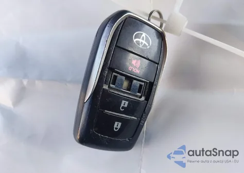 2017 Toyota Mirai z USA, uszkodzony, nr VIN JTDBVRBDOHA002402